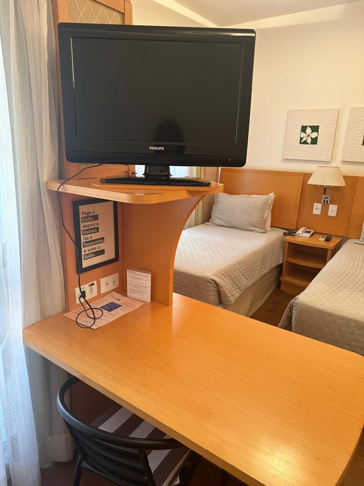 Apartment Com Sacada E Piscina *