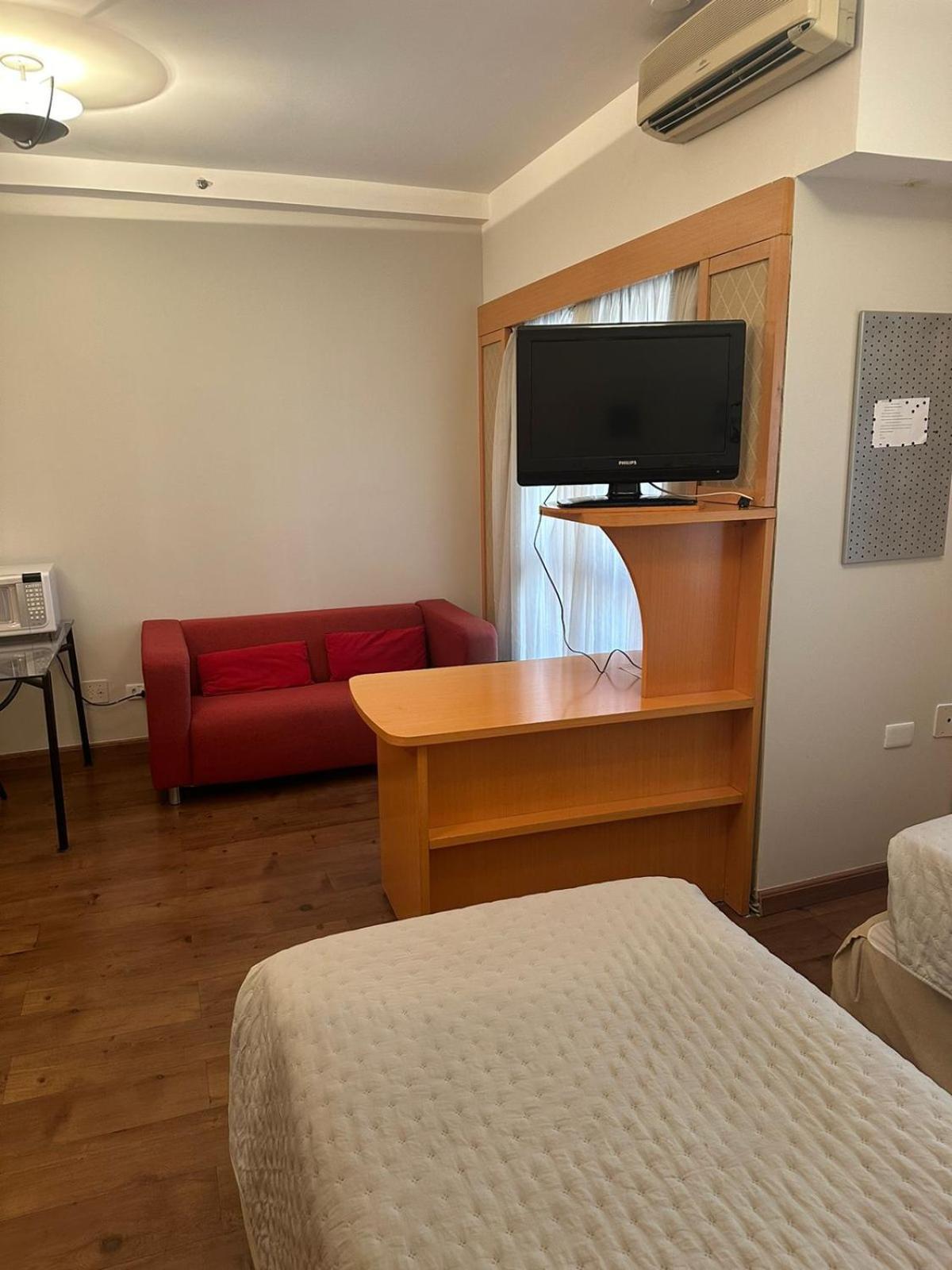 Apartment Com Sacada E Piscina *