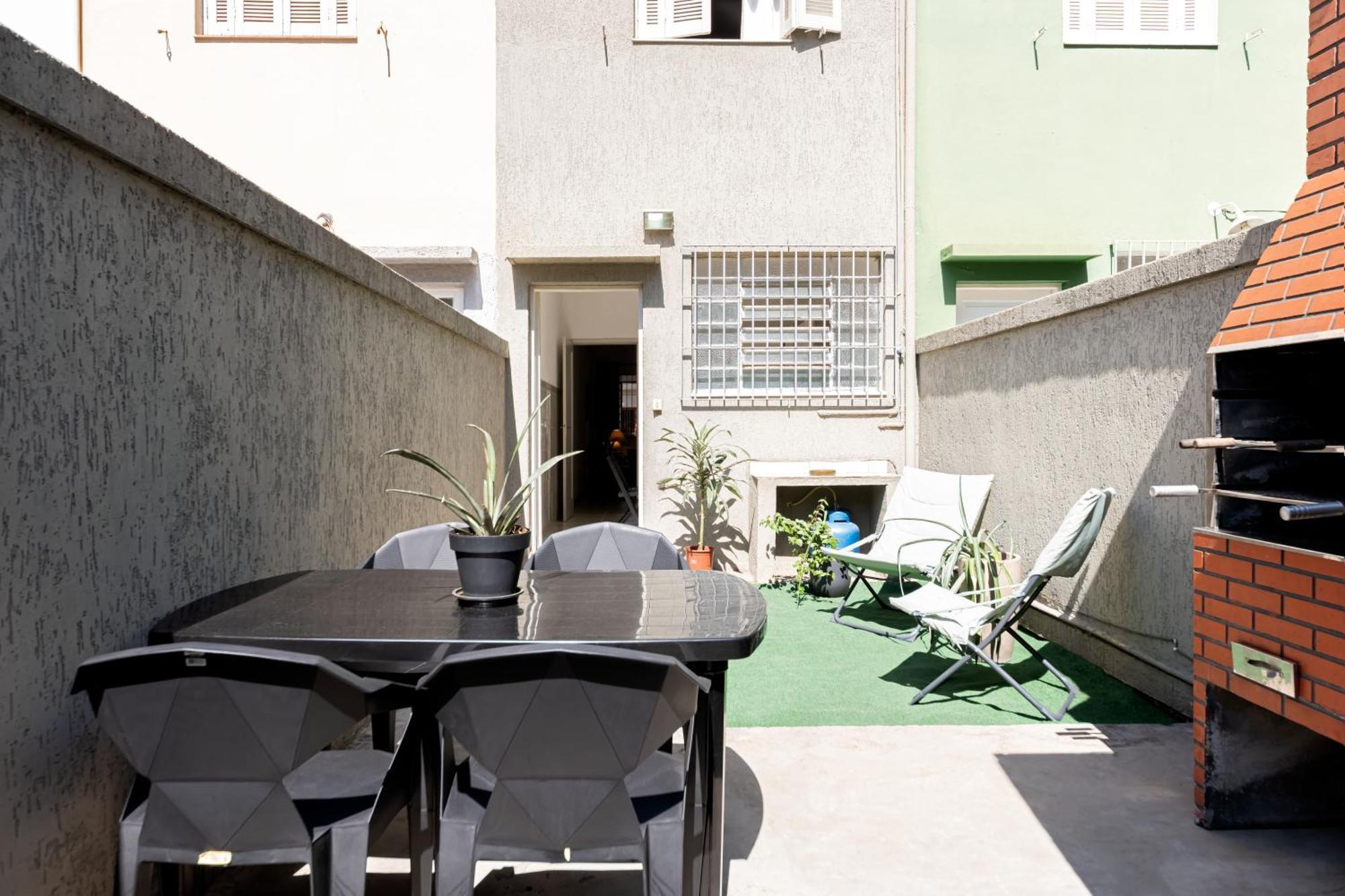 Casas No Tatuape, 2 Ou 3 Quartos E Garagem *