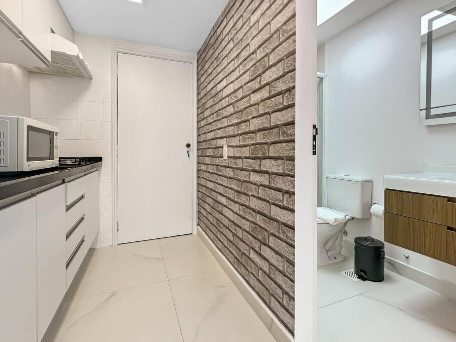 Complete Spacious Jardins Great Location Apartment Sao Paulo