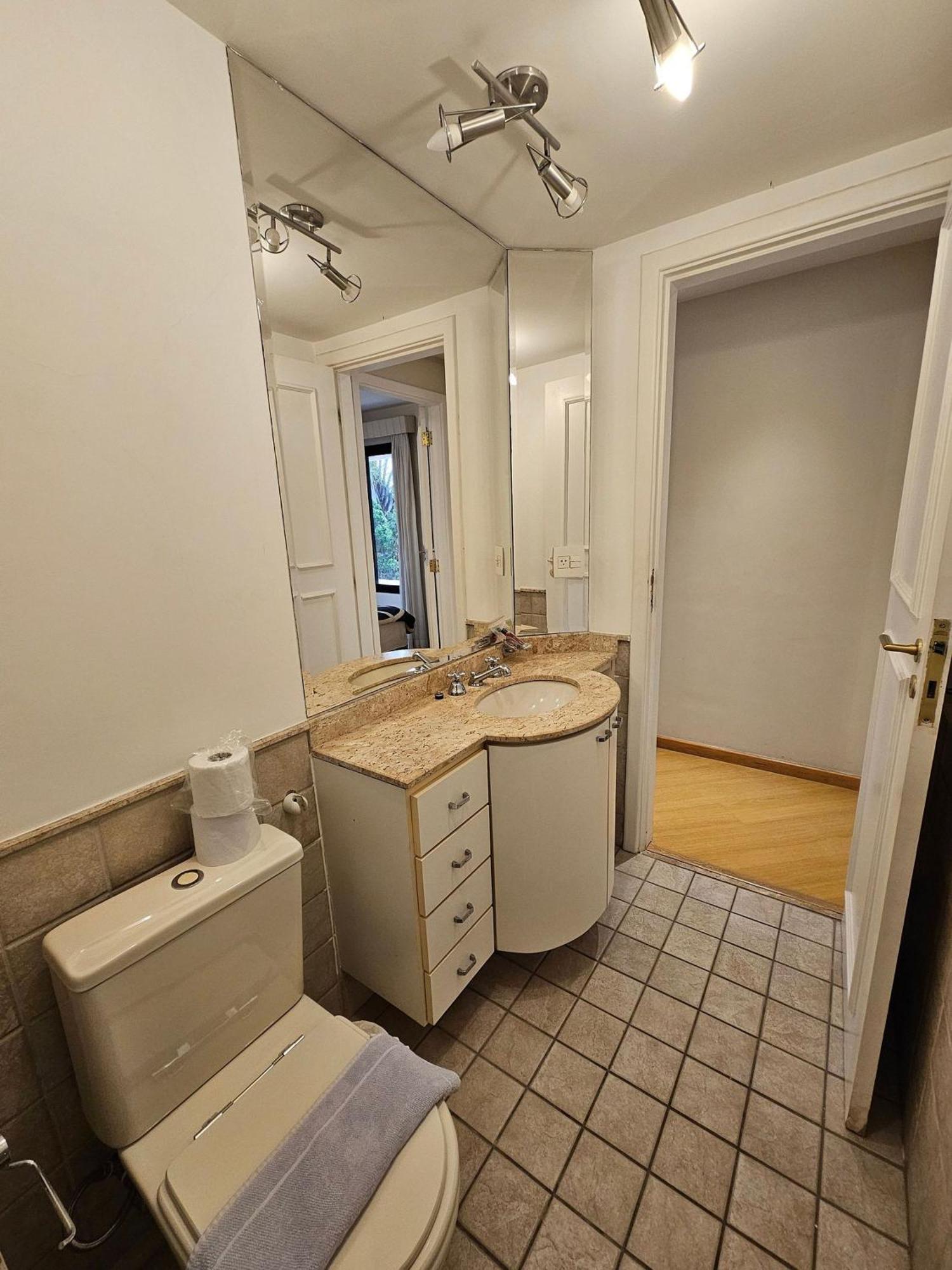 Apartment Flat Com Dois Quartos E Dois Banheiros *