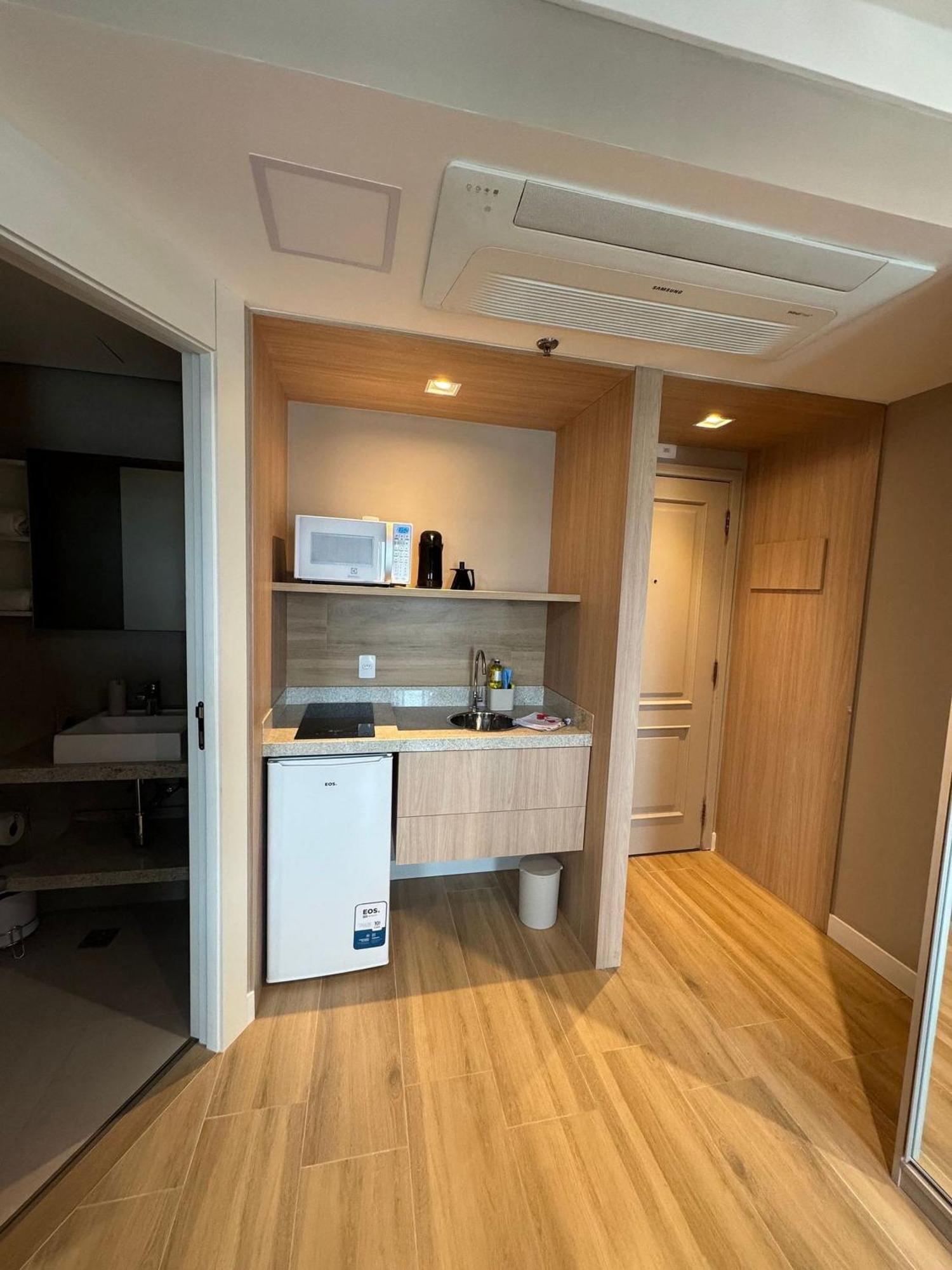 Apartment Flat Bem Localizado Na Regiao De Pinheiros!