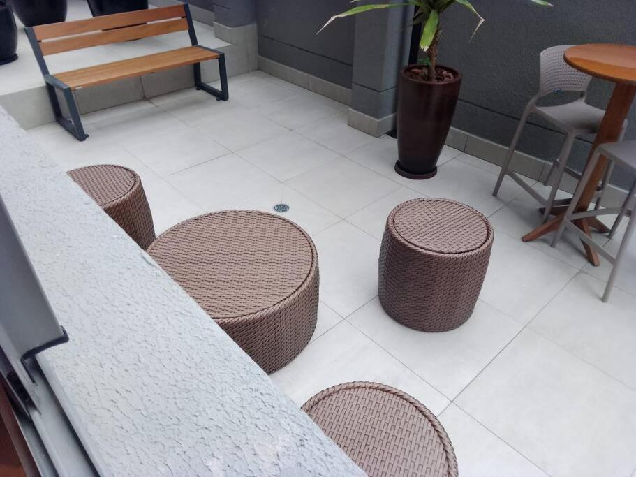 Apartemen Novo Consolacao ,450 M Da Av Paulista *