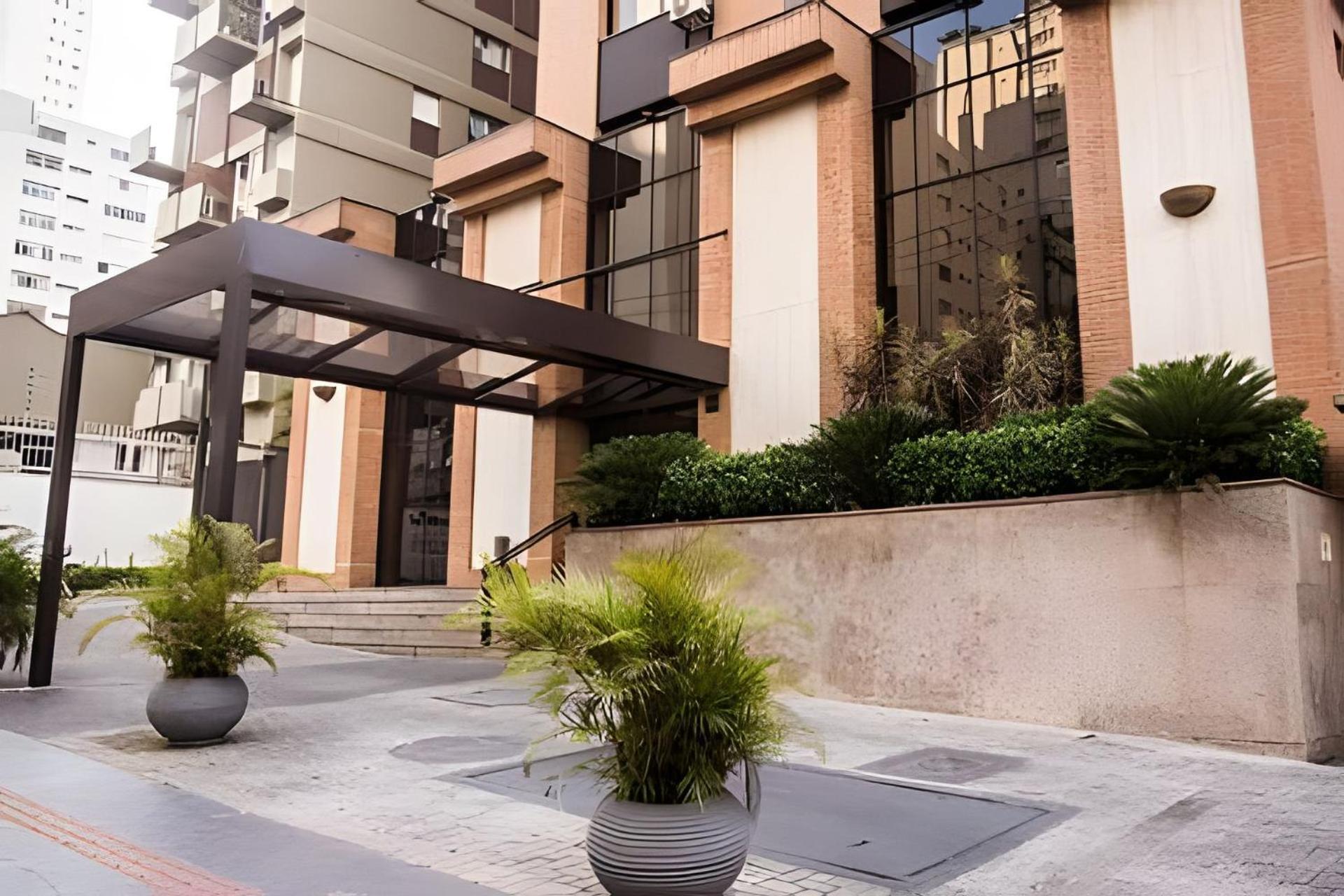 Apartment Multihouse- Hampton Park Jardins