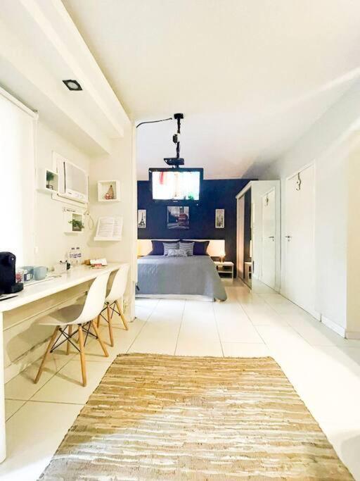 Flat Moema Com Varanda,lazer,servicos E Vaga Sao Paulo