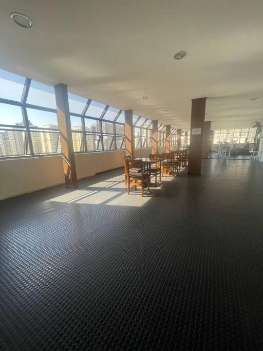 Daire Flat Moema Com Varanda,lazer,servicos E Vaga *