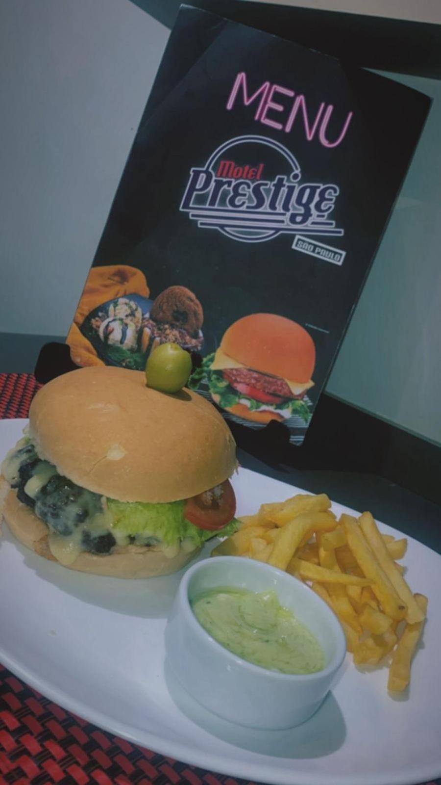 Prestige 4 Liebeshotel