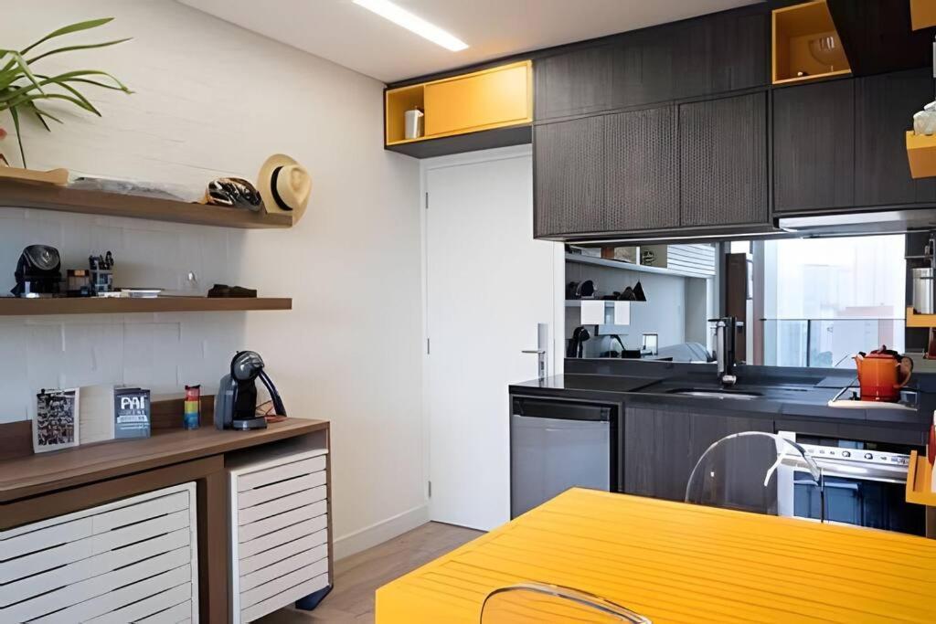 Yellow Habitarte - Luxo Urbano Nacoes Unidas *