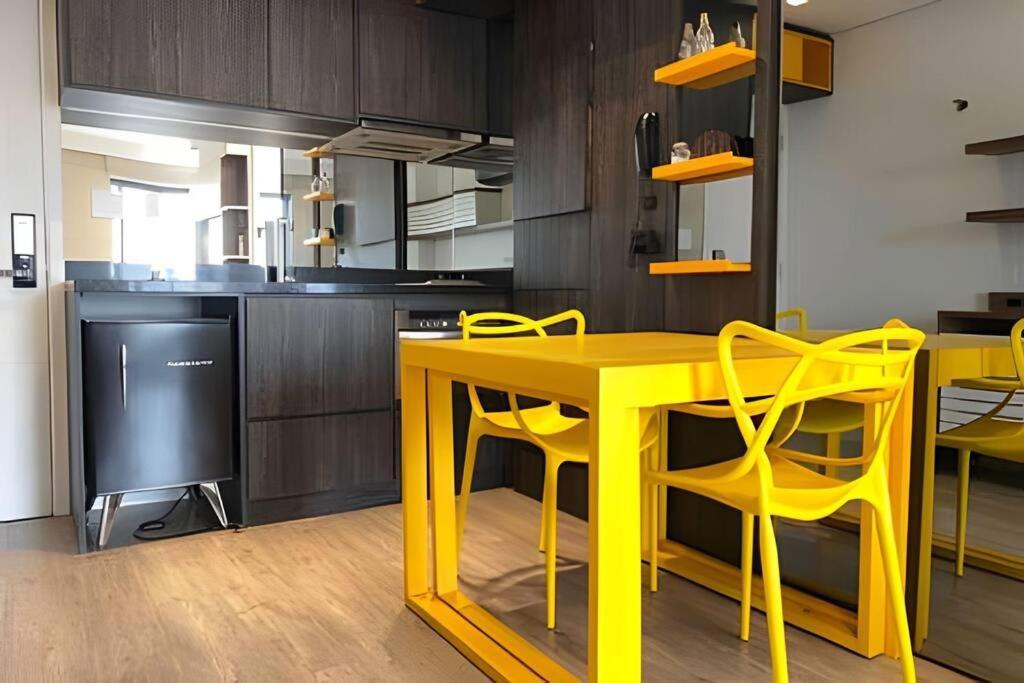Yellow Habitarte - Luxo Urbano Nacoes Unidas