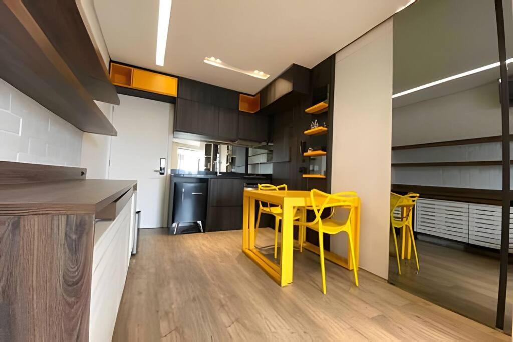 Yellow Habitarte - Luxo Urbano Nacoes Unidas