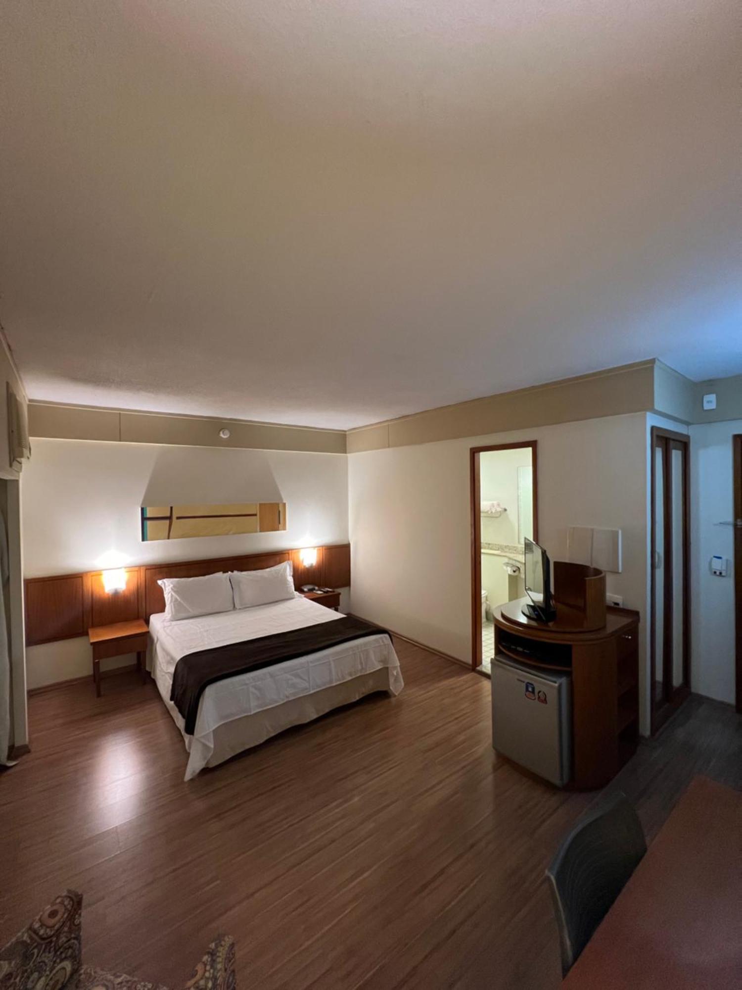 Live Mariana Pq Ibirapuera Uh1014 Hotel 4*