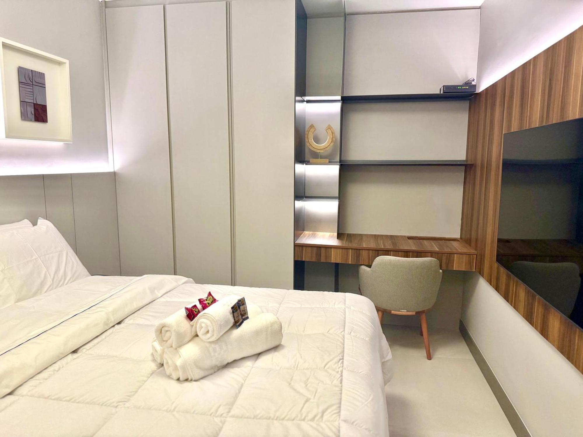 2402 - Rentaqui Elegance Paulista Apartment *