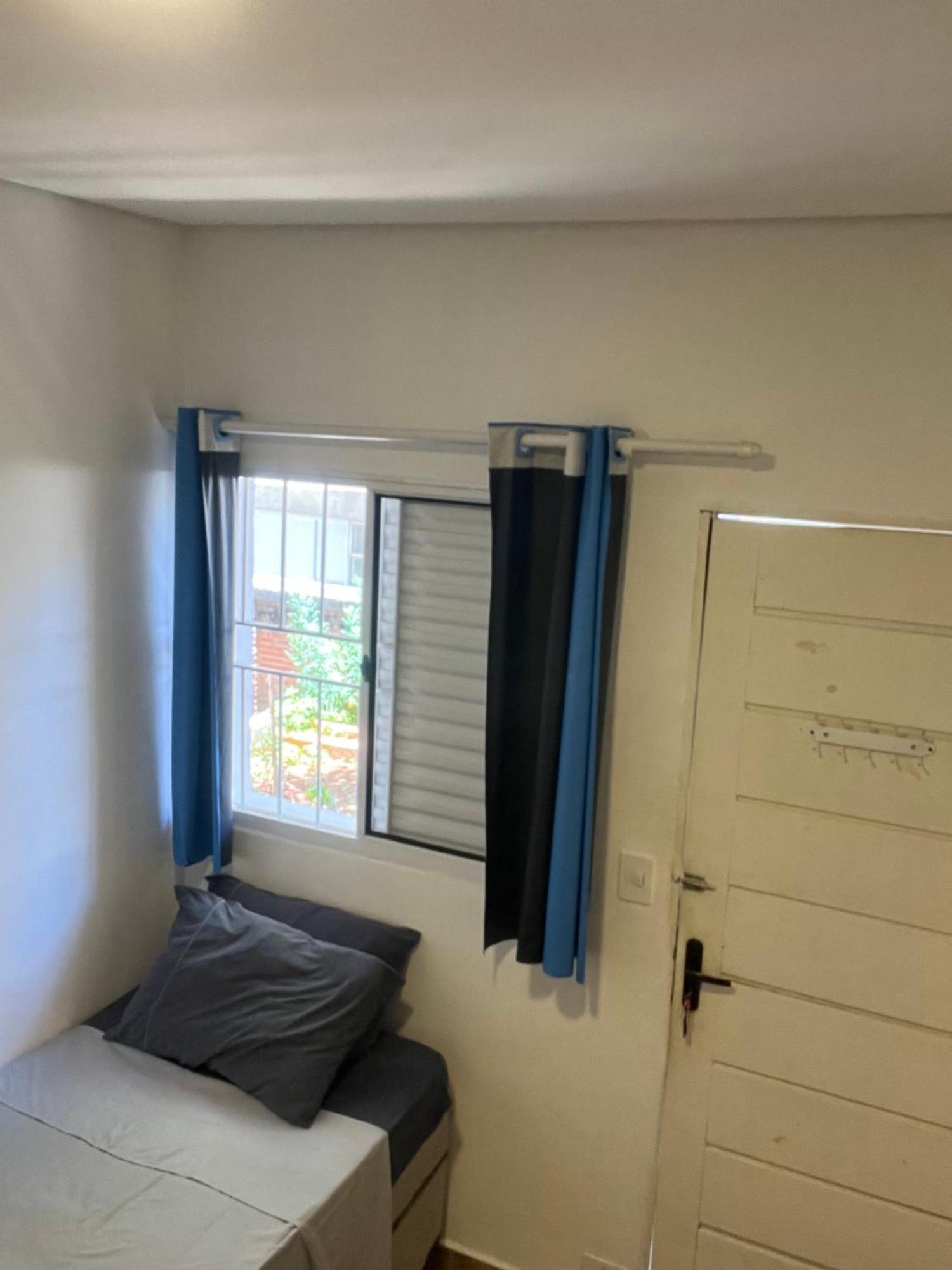 Maison Champs-elysees Homestay *