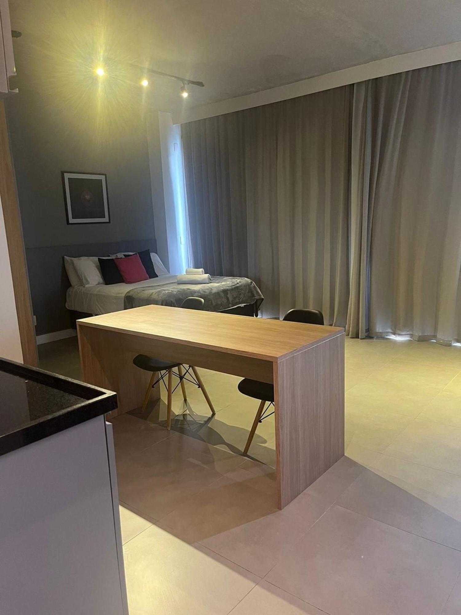 Apto Luxo Na Faria Lima | 2 Piscinas | Garagem Sao Paulo