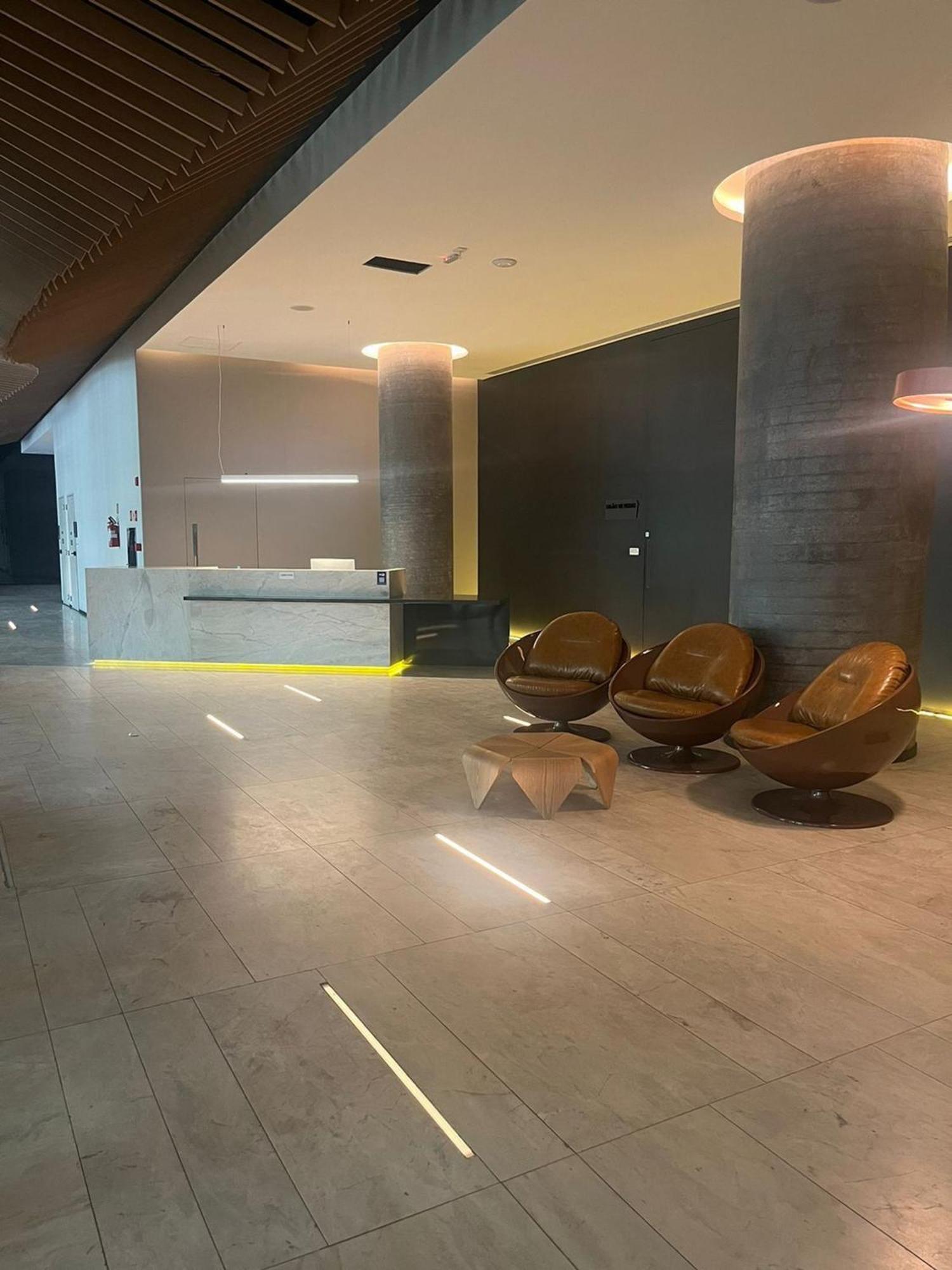 Apto Luxo Na Faria Lima | 2 Piscinas | Garagem Sao Paulo