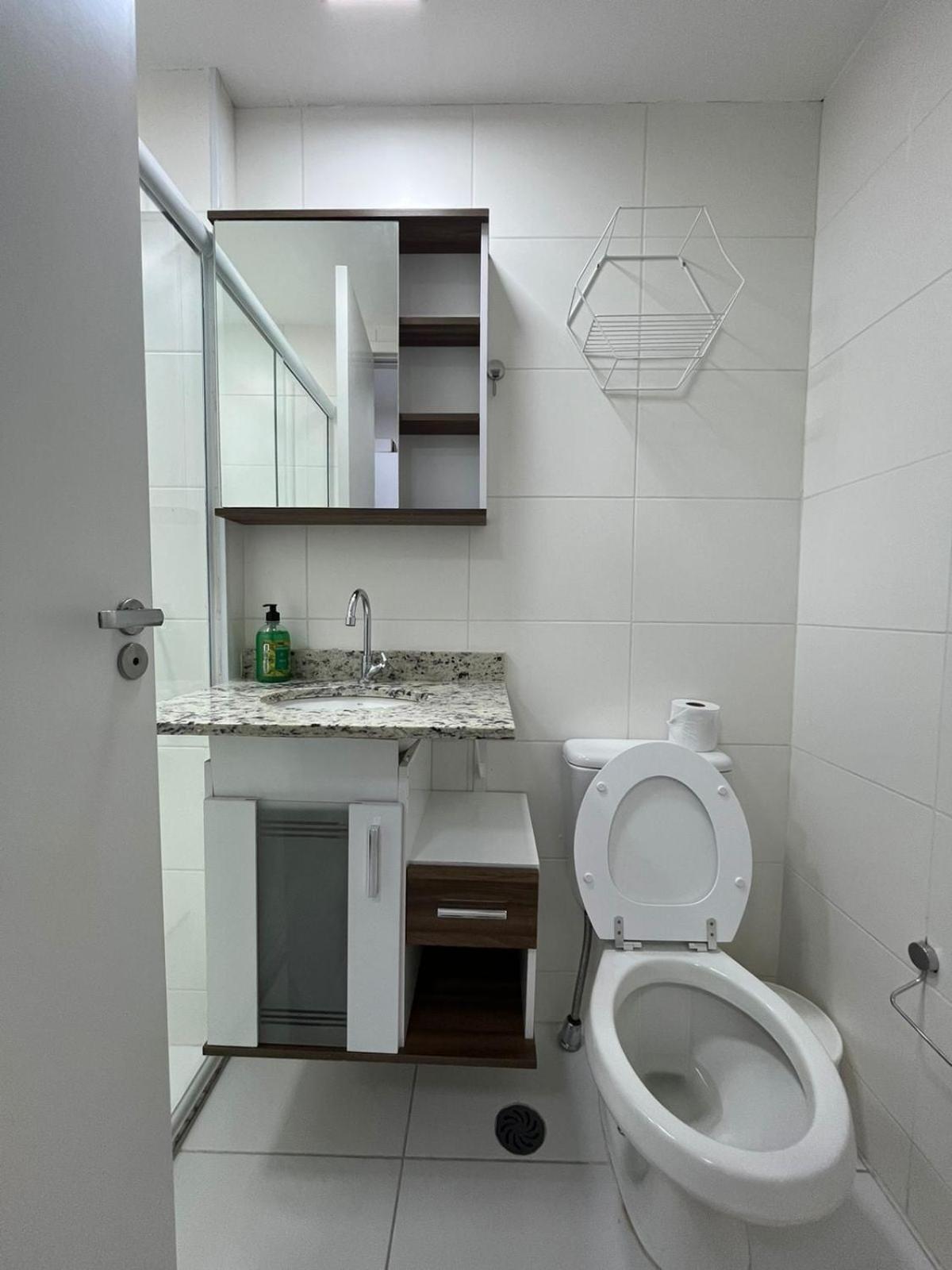 V204 - V204 - C/ Varanda | Metro | Ar Condicionado Apartment