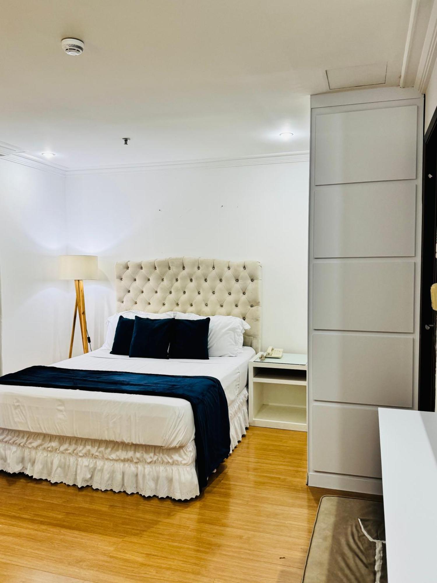 - Av Paulista Otel