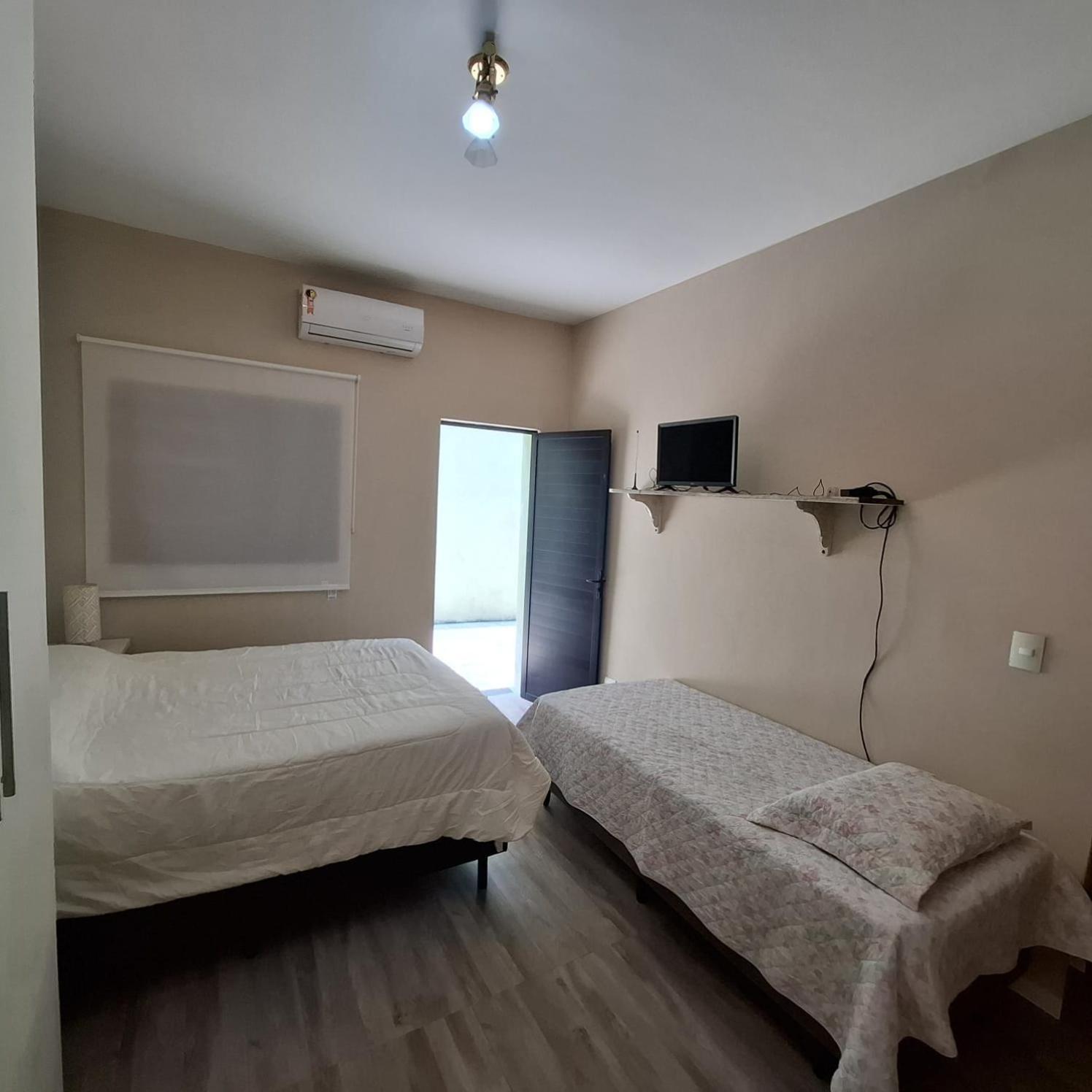 Casa Da Saude, Aconchegante Com 2 Garagens E 2 Quartos *
