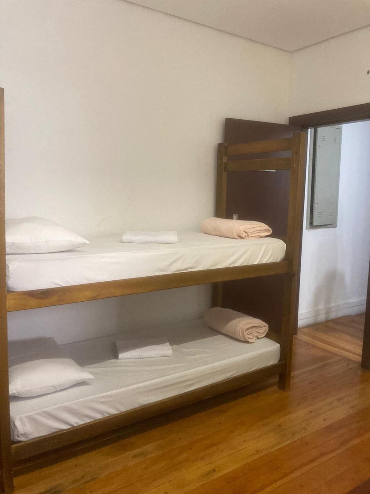 Paulista Hostel *
