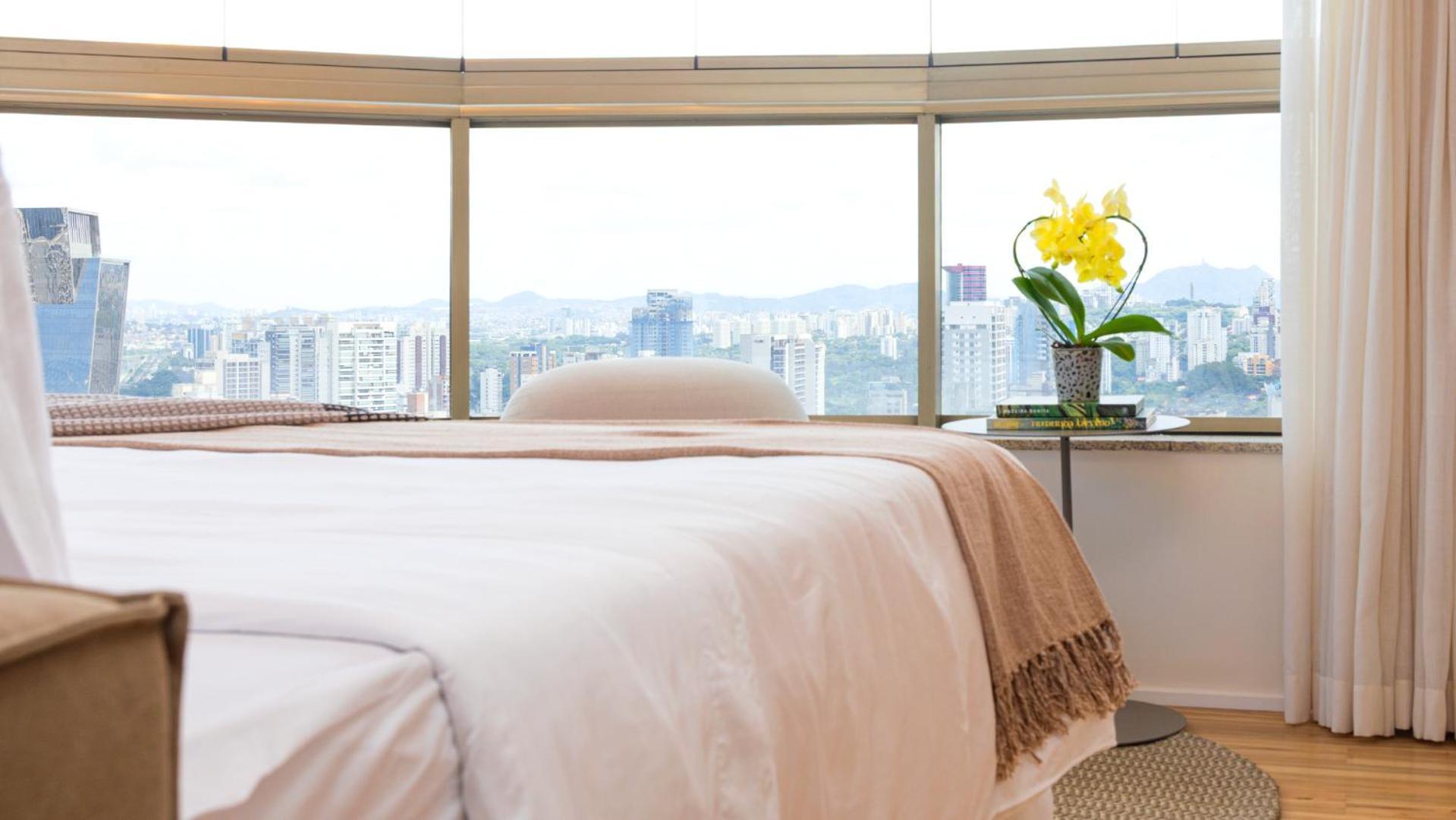 White 2880 - Pinheiros *