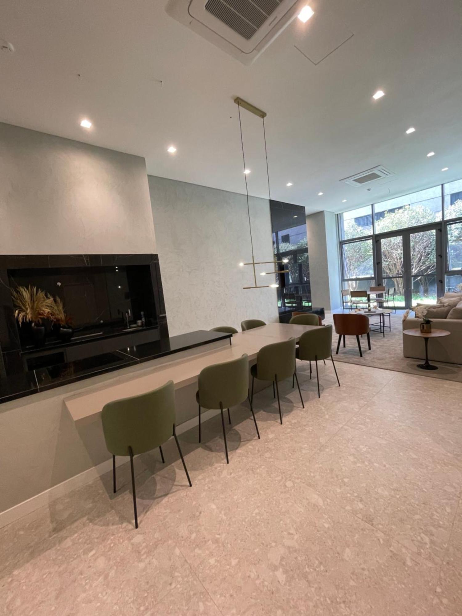 Apartemen Com Piscina A 6 Min A Pe Do Metro Fradique Coutinho Sao Paulo