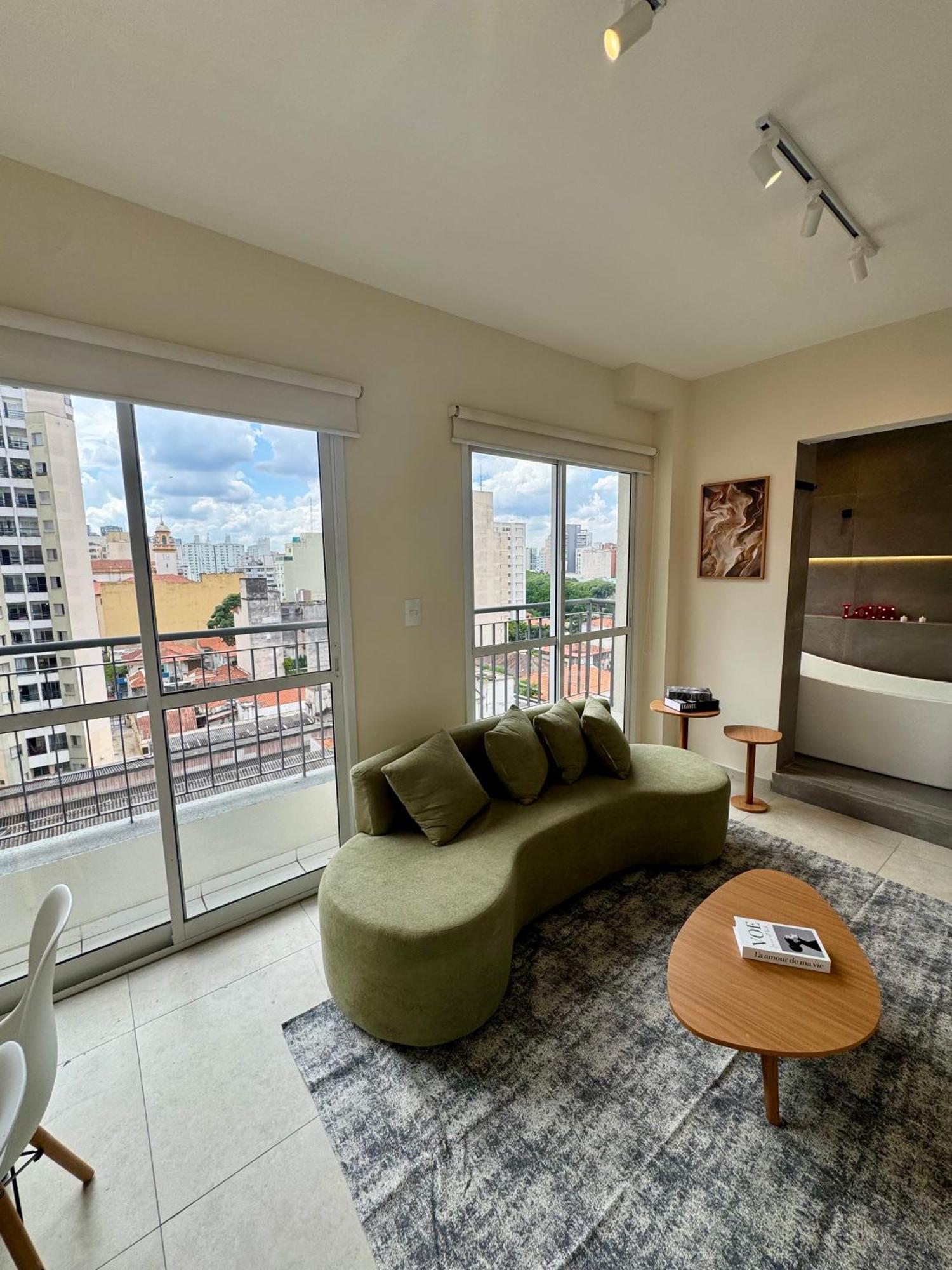 Apartment Uh House , Estacionamento , Piscina, Bela Vista