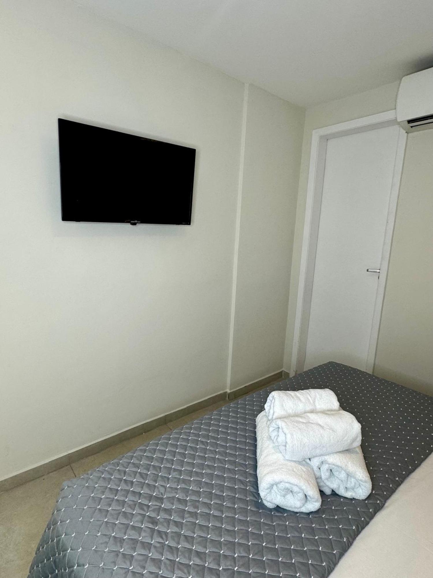 Uh House , Estacionamento , Piscina, Bela Vista