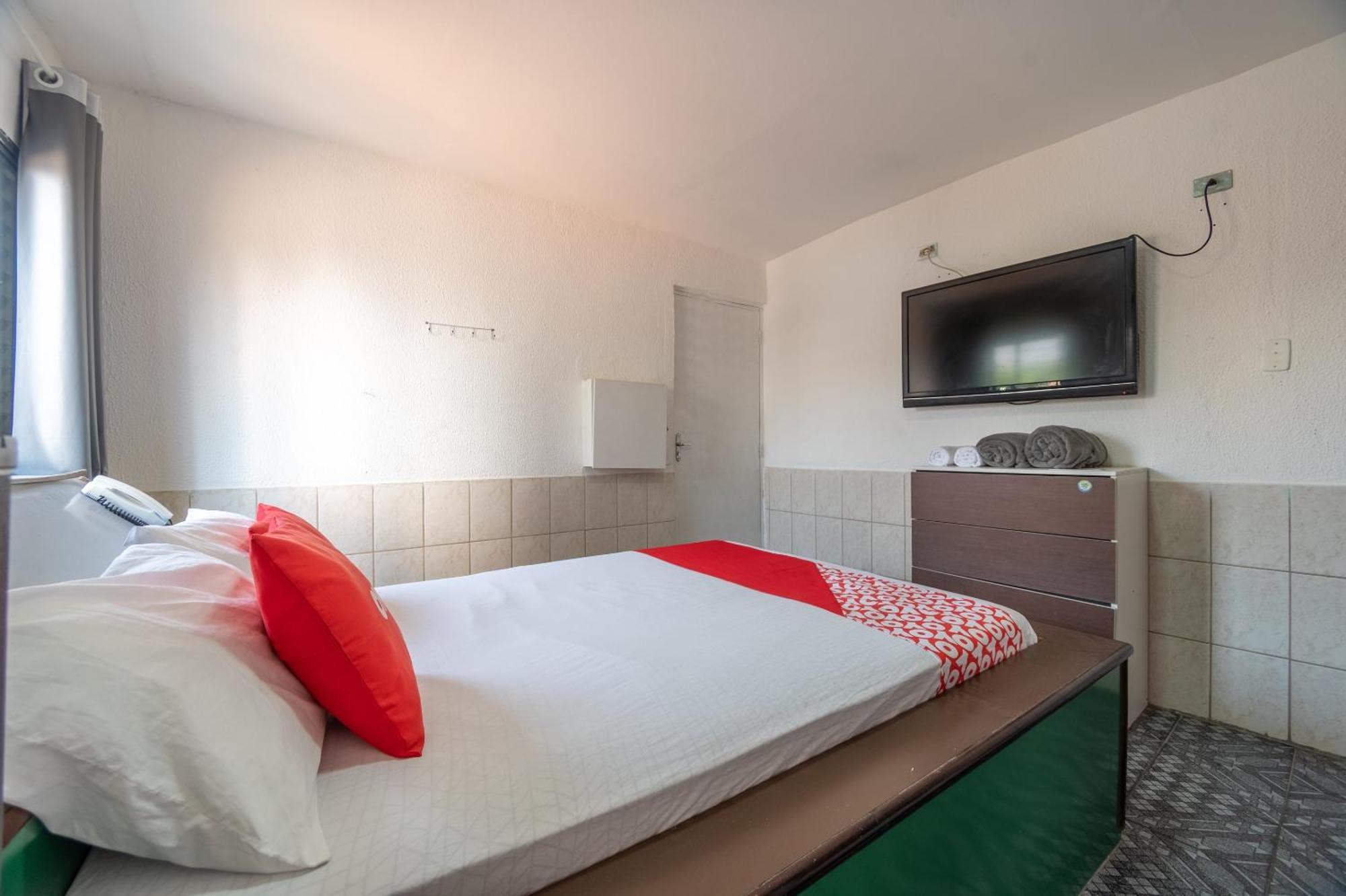 Oyo Nacoes Unidas, 4*