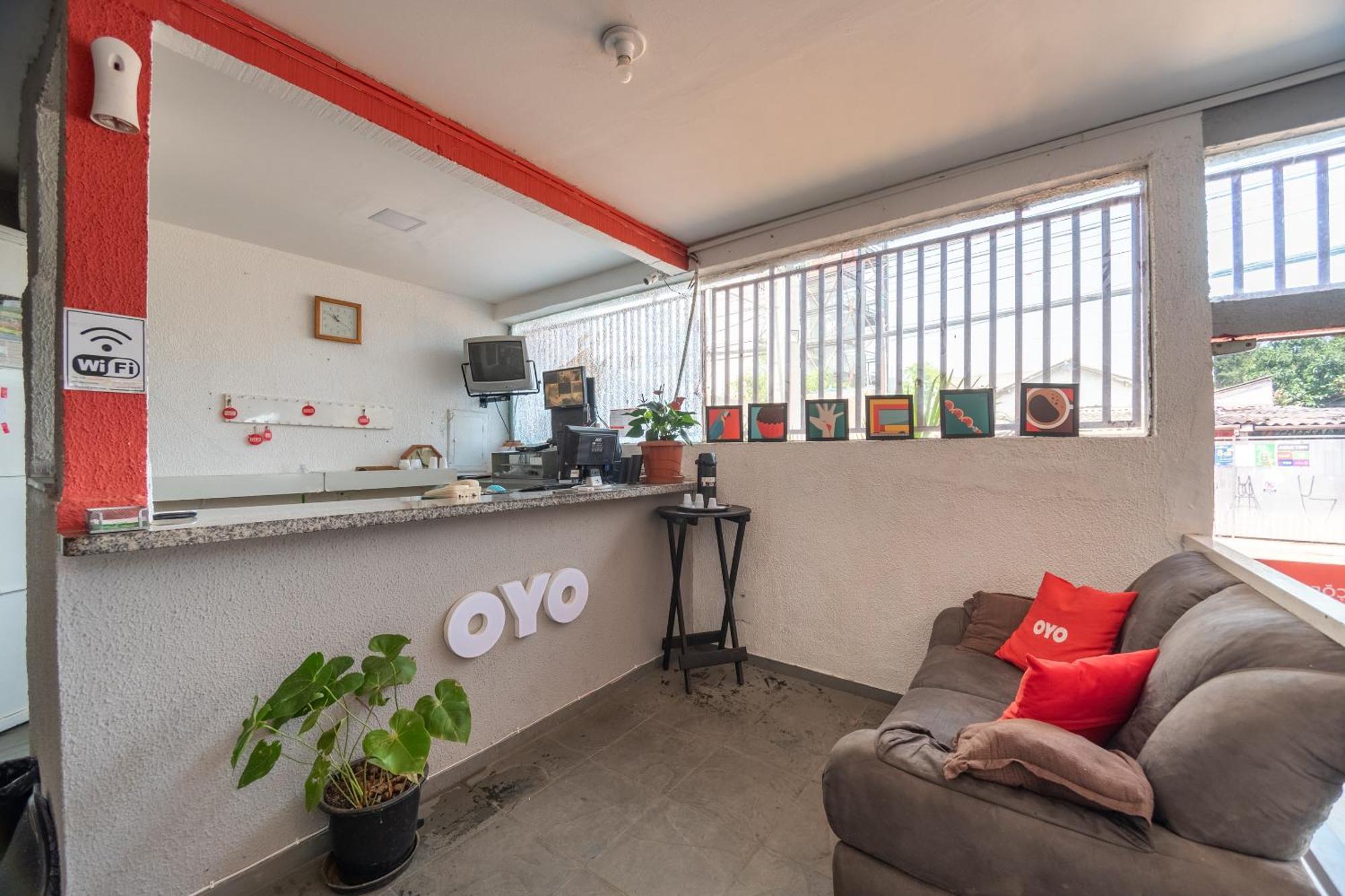 Oyo Nacoes Unidas, Hotel