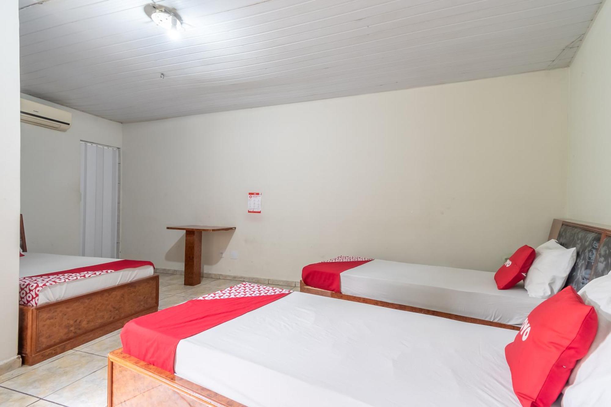 Hotel Oyo Dom Pedro, 4*