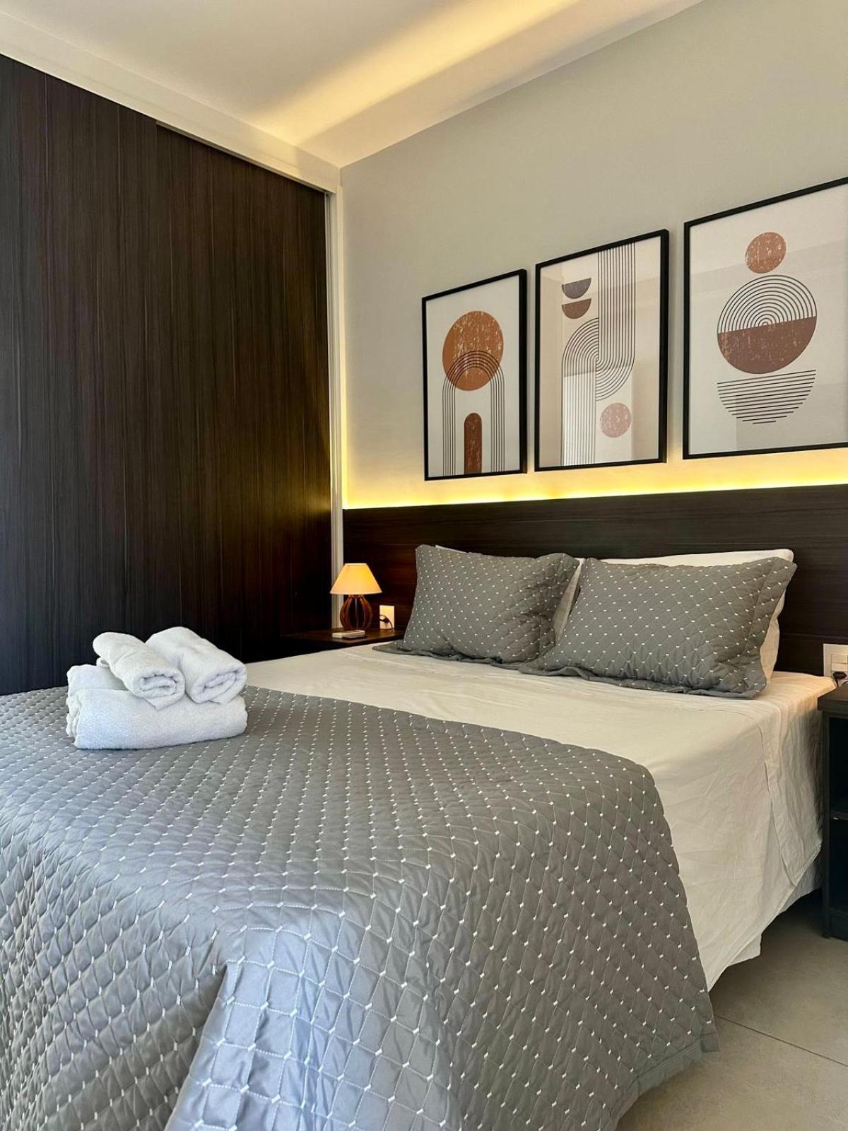 Uh House , Estacionamento , Piscina, Bela Vista Apartment
