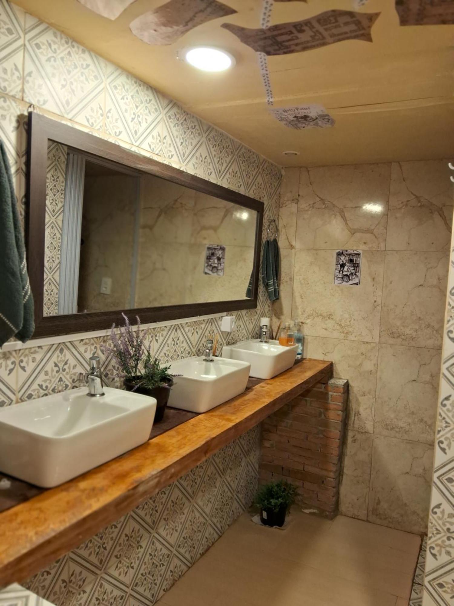 Hostel Trilhas E Rotas - A 150m Da Avenida Paulista