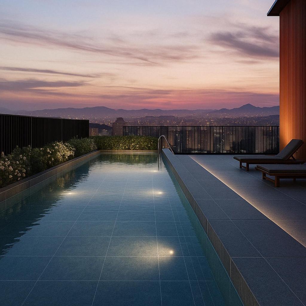 2306 - Modern With Allianz View & Rooftop Pool Apartment