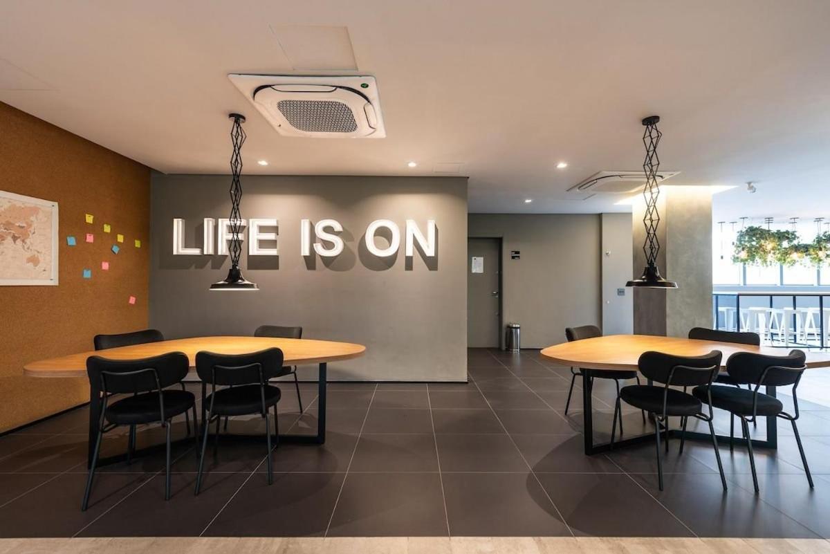 Op4 | Novo Bhaus Jardins | Paraiso | Metro Apartment *