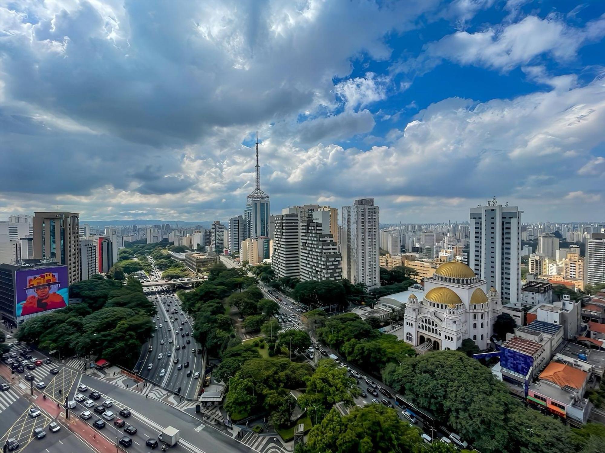 Luxo No Coracao De Sao Paulo, Estacionamento Pago Tatil Evi *