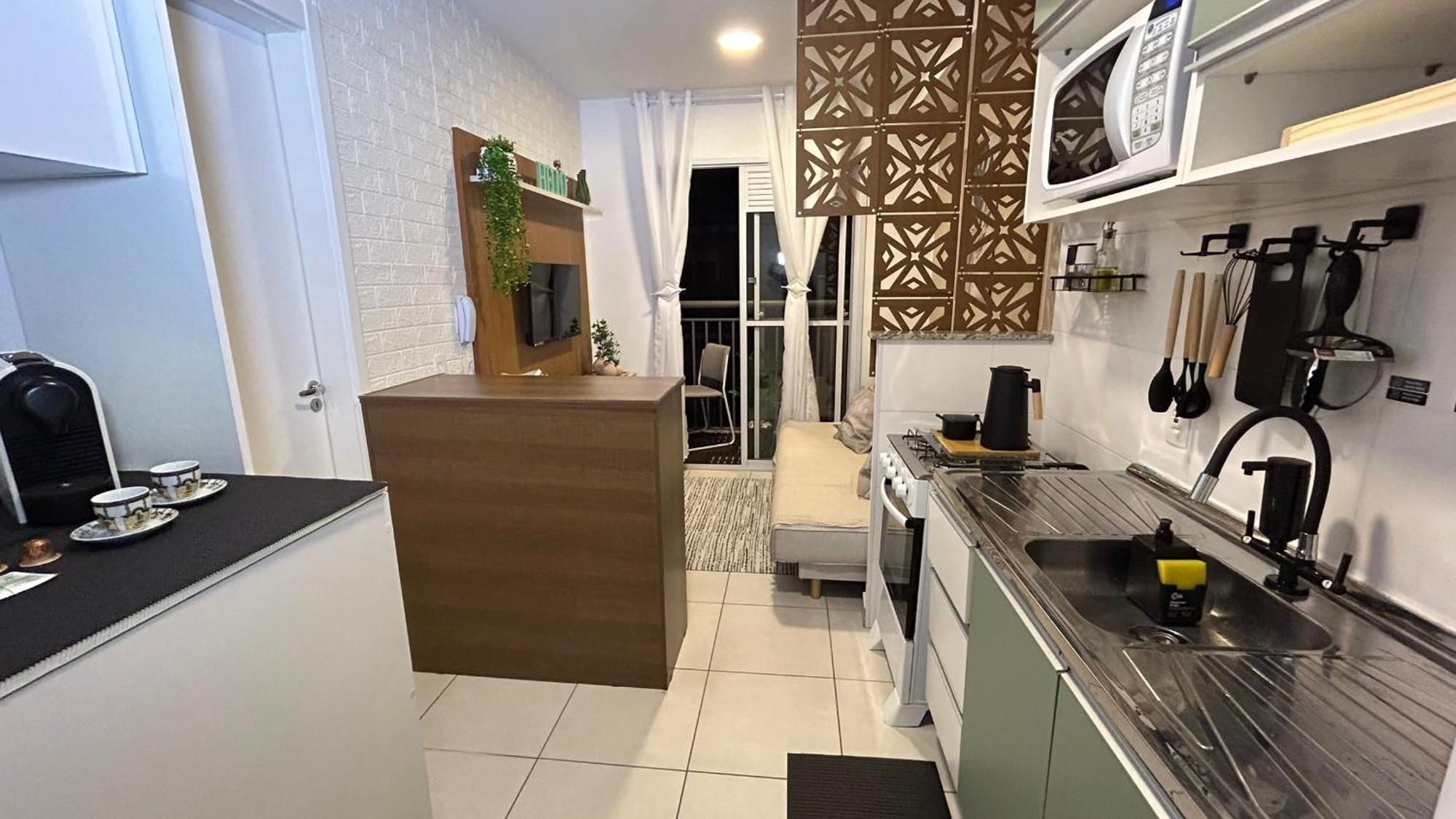 O Completo Com Sacada Prox Tokio Marine Hall Apartemen *