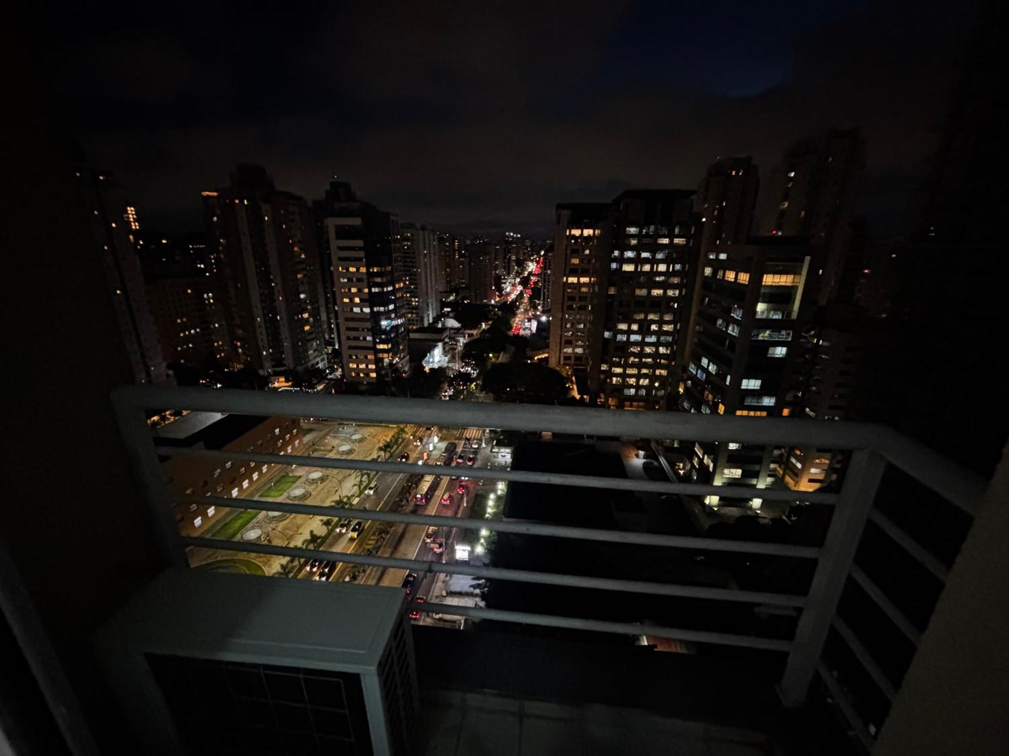 Hotel Flat Comfort Frente Metro Moema Com Sacada 1702 3*