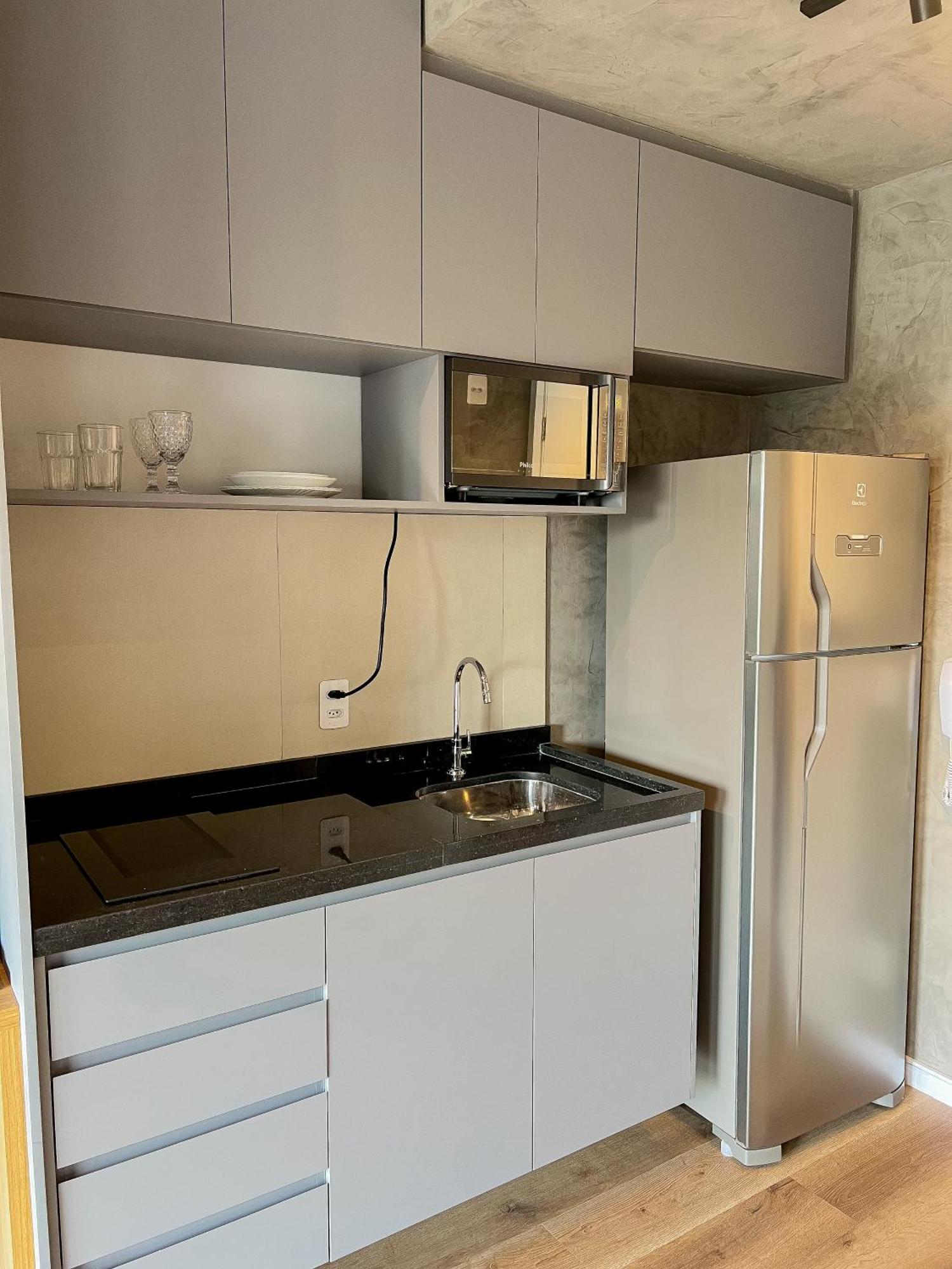 Completo A 230m Do Metro Brooklin Apartemen *