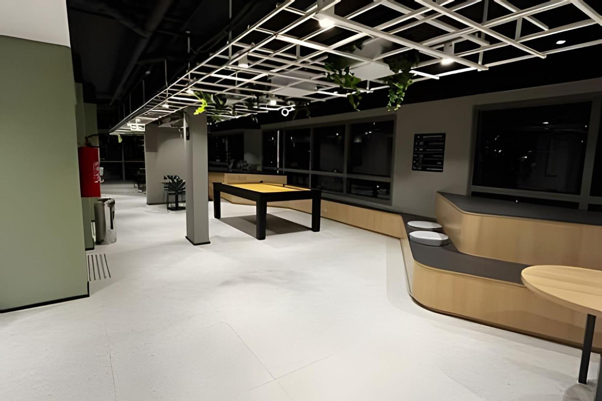915 Lux Allianz Park Apartment