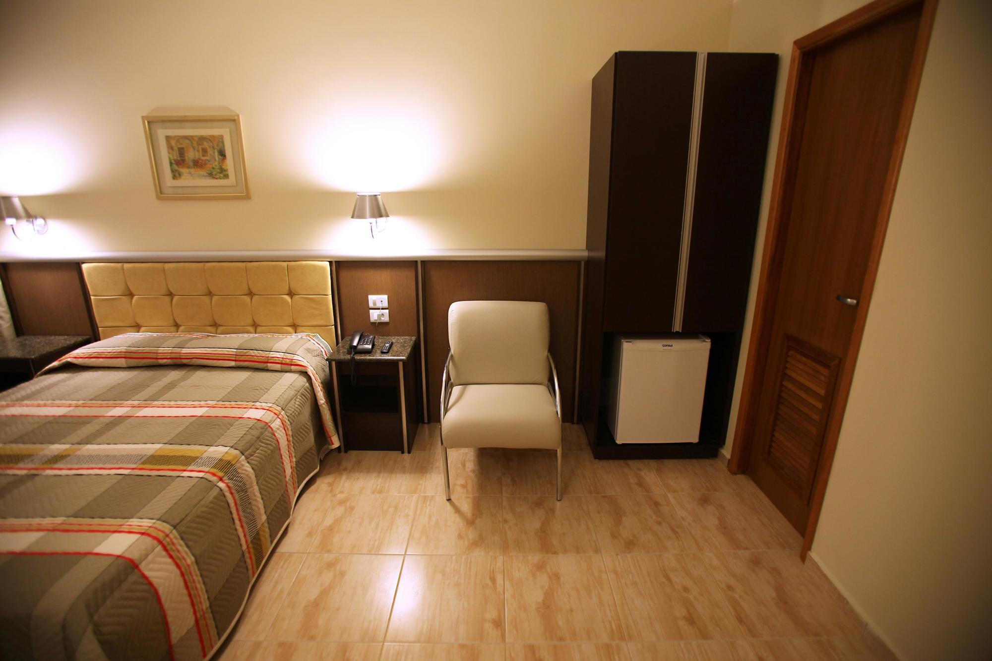 Hotel Soneca Plaza 3*
