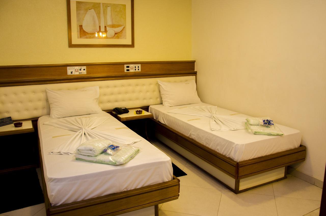 Hotel Omega Palace