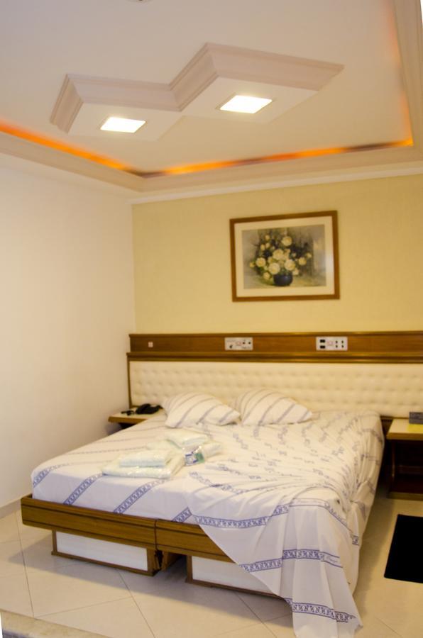 Hotel Omega Palace