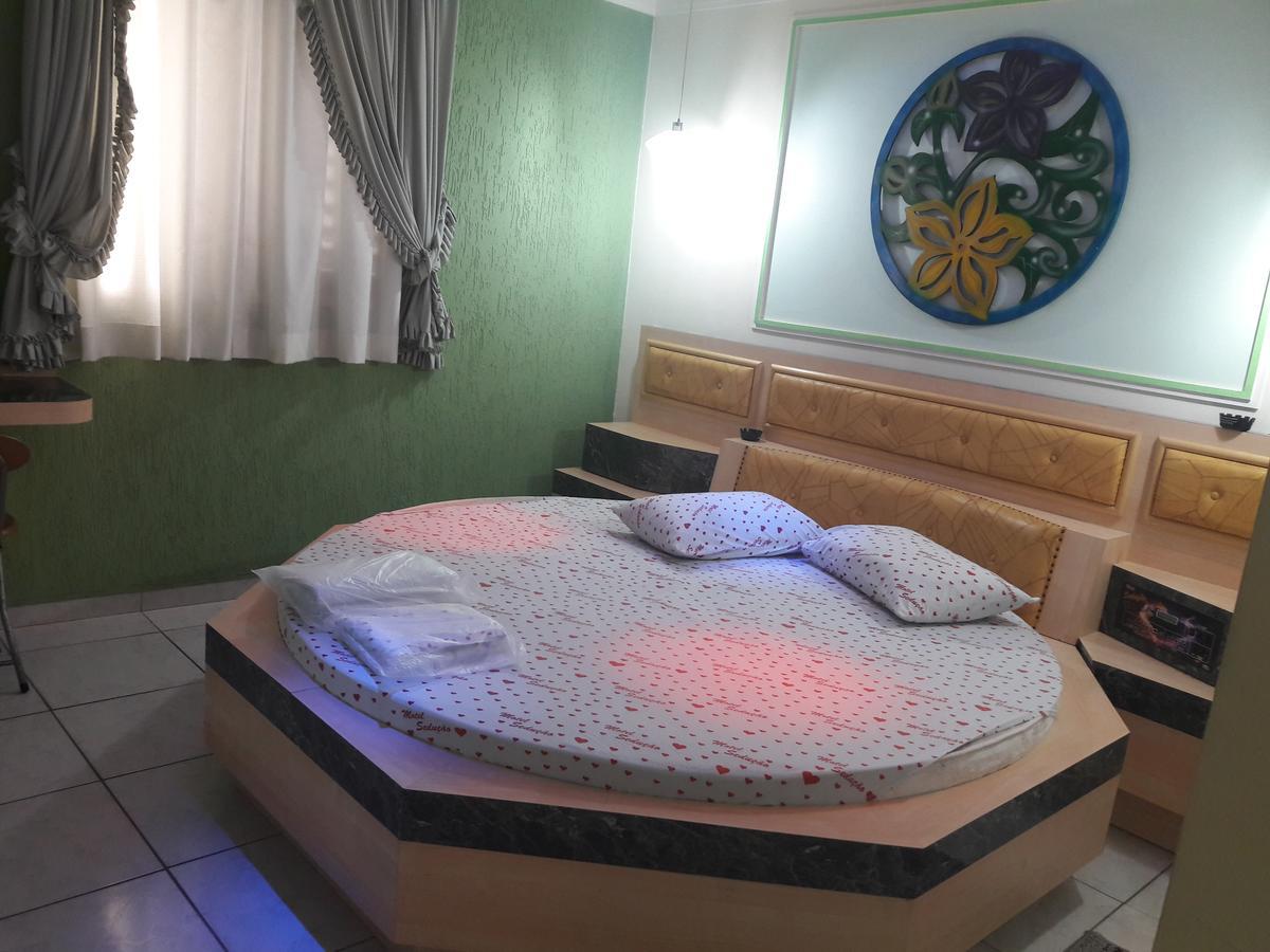 Love hotel Seducao *