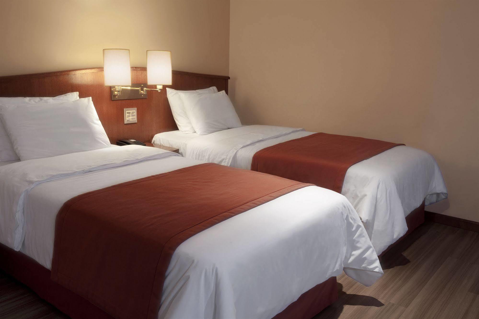 Hotel Moncloa 3*
