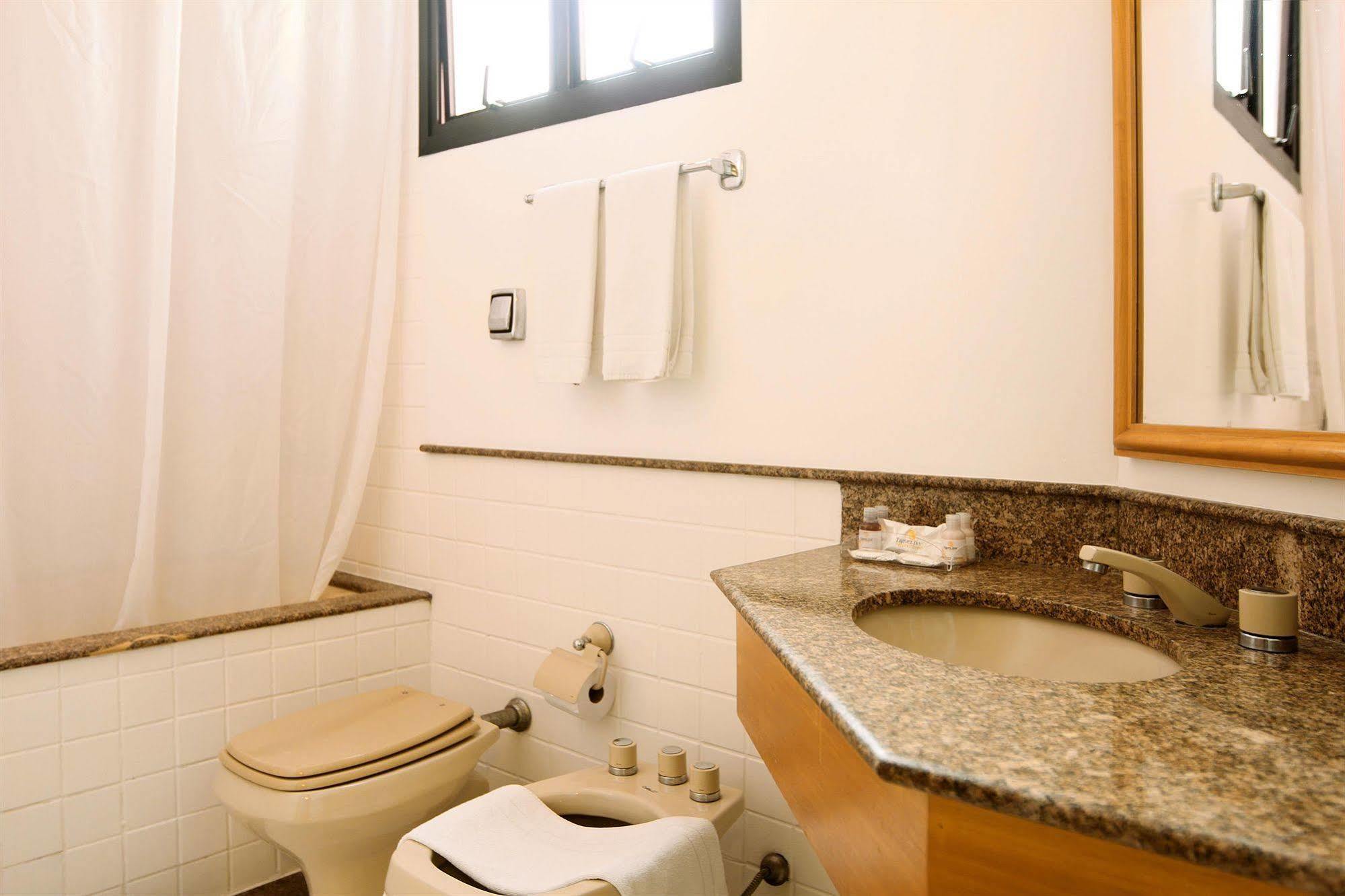 Travel Conde Luciano Hotel 3*