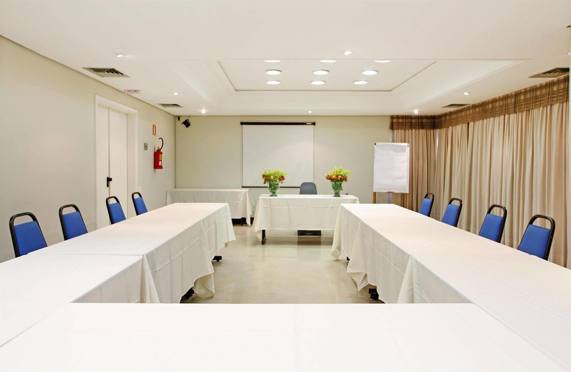 Hotel Travel Conde Luciano 3*