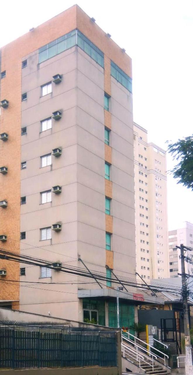 Luni Hotel