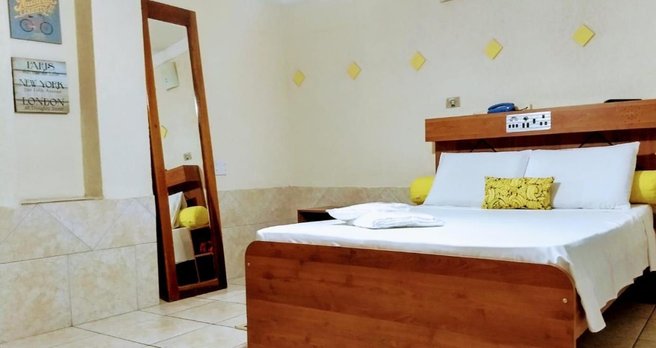 21 Hotel 2*