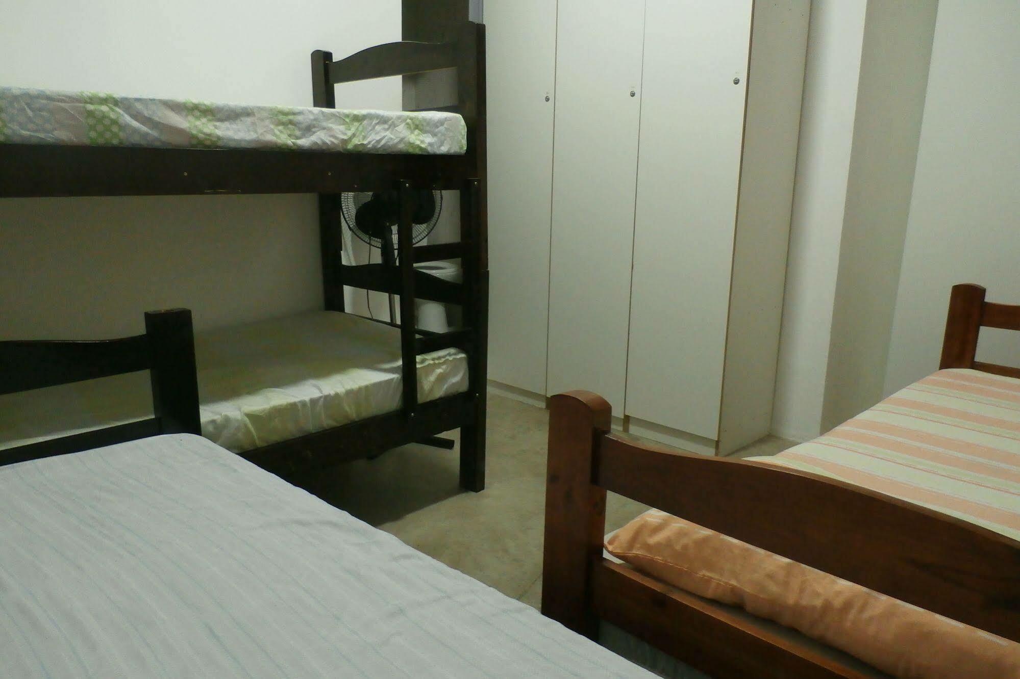 Balcony Hostel *