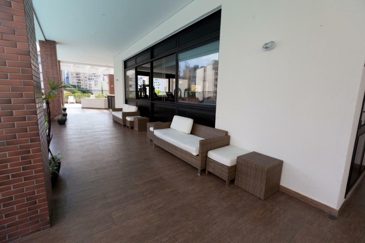 Elegancia E Conforto No Centro Com Garagem E Internet 500mb